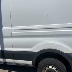 FORD TRANSIT 150 - 6