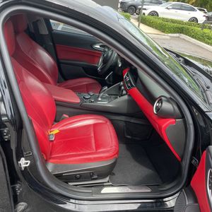 2019 ALFA Romeo GIULIA RWD — миниатюра 32