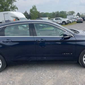 2019 Chevrolet IMPALA LT — миниатюра 11