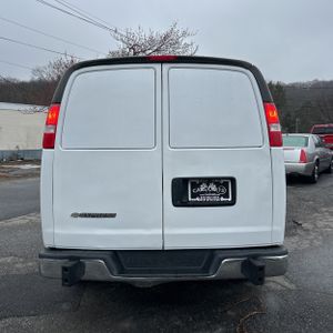 CHEVROLET EXPRESS 2500 - 7