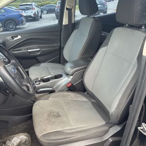 صورة مصغرة 32 لـ 2017 FORD C-MAX HYBRID SE