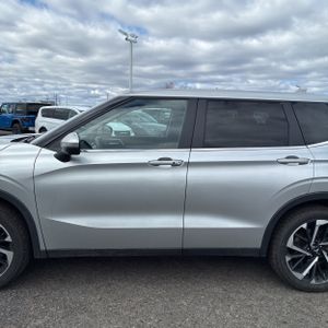 MITSUBISHI OUTLANDER SE 2.5 S-AWC - 4