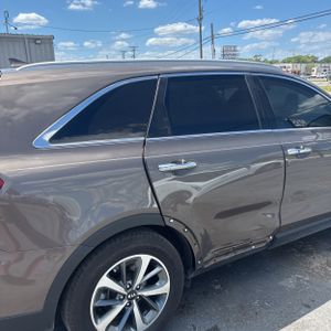 KIA SORENTO EX V6 - 9