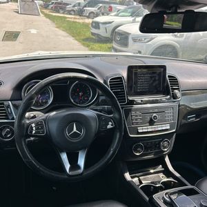صورة مصغرة 37 لـ 2018 Mercedes-BENZ GLE