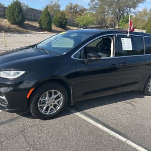 CHRYSLER PACIFICA TOURING L - 2