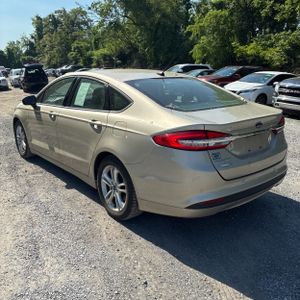FORD FUSION SE - 5