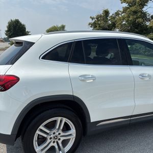 صورة 9 لـ 2021 Mercedes-BENZ GLA