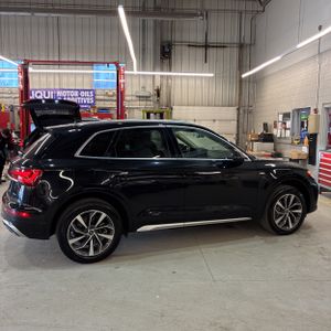 AUDI Q5 QUATTRO S LINE PREM PLUS 45 TFSI - 10