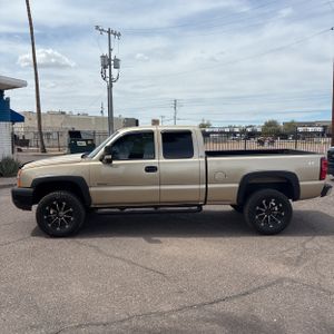 CHEVROLET SILVERADO 2500 - 3