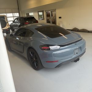 2018 Porsche 718 CAYMAN BASE — фото 4