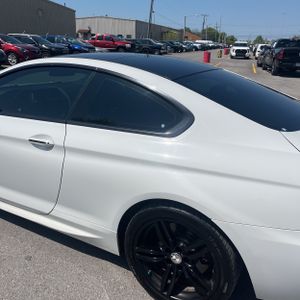 BMW 6-SERIES 650XI - 6