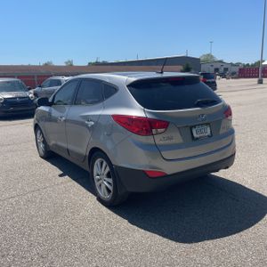 HYUNDAI TUCSON LIMITED - 5