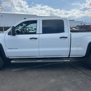 CHEVROLET SILVERADO - 4