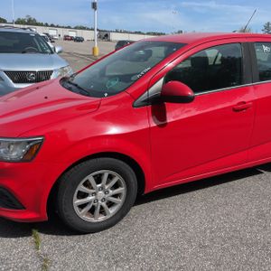 CHEVROLET SONIC LT AUTO - 2