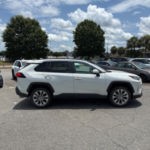 صورة 10 لـ 2021 Toyota RAV4 LIMITED