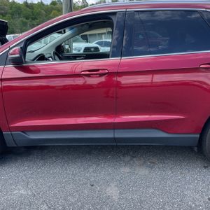 FORD EDGE SEL - 4