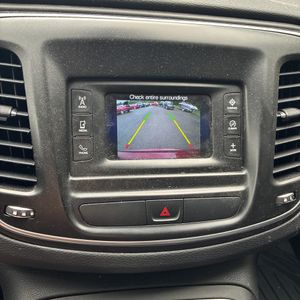 2016 Chrysler 200 LIMITED — миниатюра 37