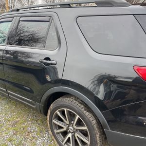 Ford Explorer XLT - 6