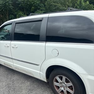 صورة 6 لـ 2012 Chrysler TOWN AND COUNTRY TOURING
