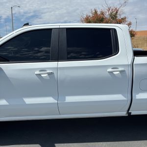 صورة 4 لـ 2020 Chevrolet SILVERADO 1500 RST