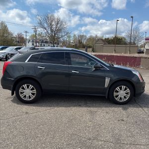 CADILLAC SRX LUXURY COLLECTION - 10