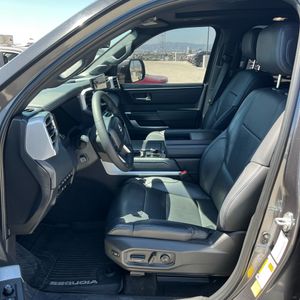 صورة 32 لـ 2023 Toyota SEQUOIA PLATINUM