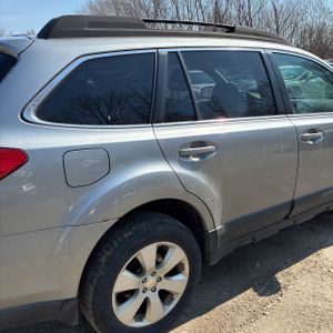 SUBARU OUTBACK PREMIUM - 8