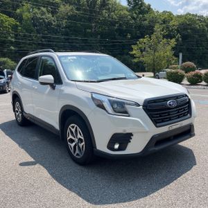 2024 Subaru FORESTER PREMIUM — миниатюра 12