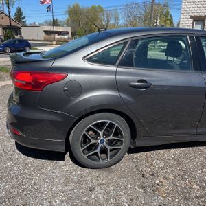 FORD FOCUS SE - 9