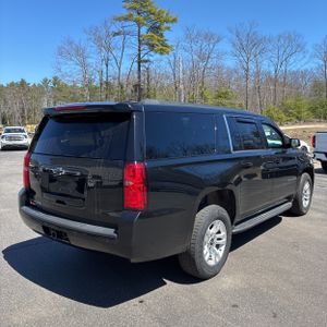 CHEVROLET SUBURBAN - 8