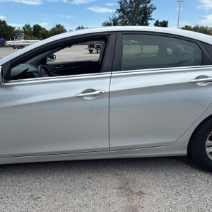 صورة 4 لـ 2013 Hyundai SONATA GLS