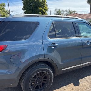 FORD EXPLORER XLT - 9