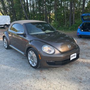 VOLKSWAGEN BEETLE CONVERTIBLE 2.5L 70S EDITION - 10