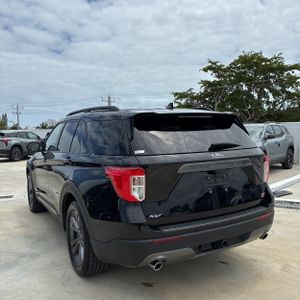 FORD EXPLORER XLT - 4