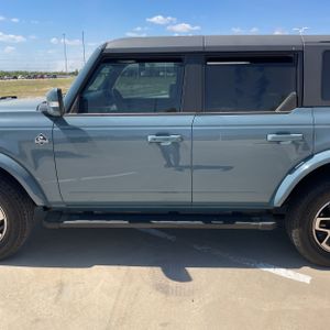 Ford Bronco Outer Banks - 4