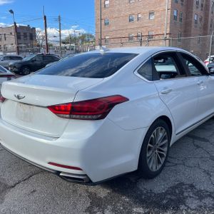 HYUNDAI GENESIS 3.8L - 8