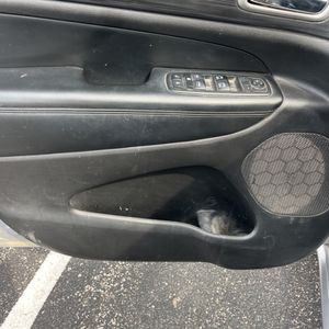 2019 JEEP GRAND CHEROKEE ALTITUDE — фото 65