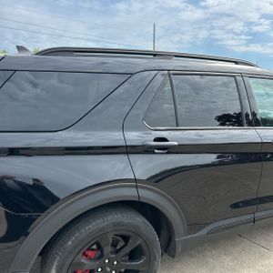FORD EXPLORER ST - 9