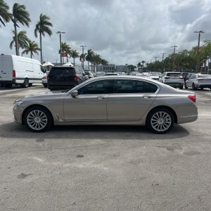 BMW 7 SERIES 740I - 3