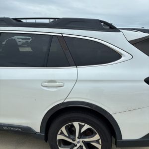 2021 Subaru OUTBACK LIMITED — фото 6