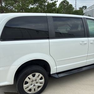 DODGE GRAND CARAVAN - 9