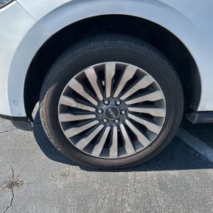 2018 Lincoln NAVIGATOR RESERVE — фото 17