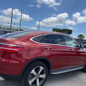 MERCEDES-BENZ GLC - 9