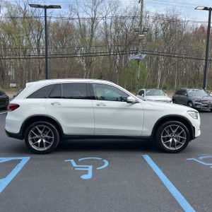 MERCEDES-BENZ GLC - 10