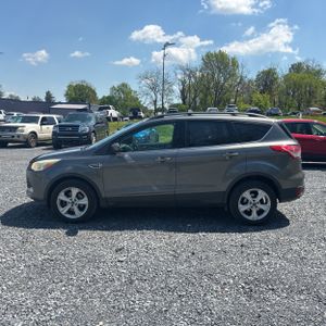 FORD ESCAPE SE - 3