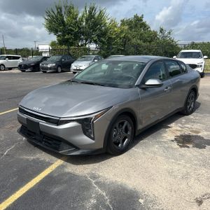 2025 KIA K4 LXS 照片 1