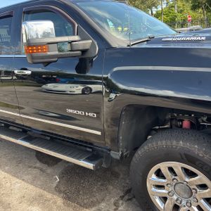 2019 Chevrolet SILVERADO 3500HD LTZ — миниатюра 13