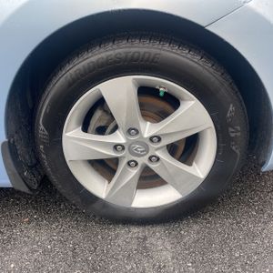 2012 Hyundai ELANTRA GLS — миниатюра 16