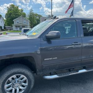 صورة 2 لـ 2016 Chevrolet SILVERADO 2500HD LT