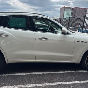 صورة 9 لـ 2018 Maserati LEVANTE S GRANSPORT